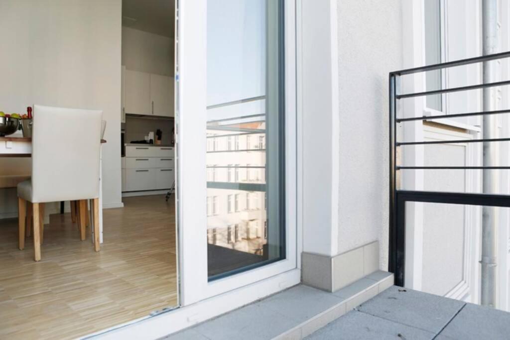 Sc 05 By Rockchair Apartments L Superhost Status L 2 Bedrooms Boxspringbeds Balcony Elevator - Cozy Family & Business Flair Welcomes You! Berlin Exteriör bild